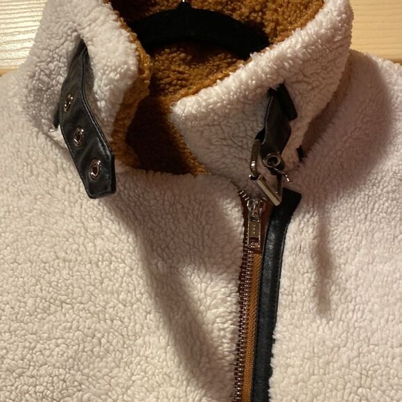 Line & Dot Multi Faux Shearling Coat - Picture 11 of 13